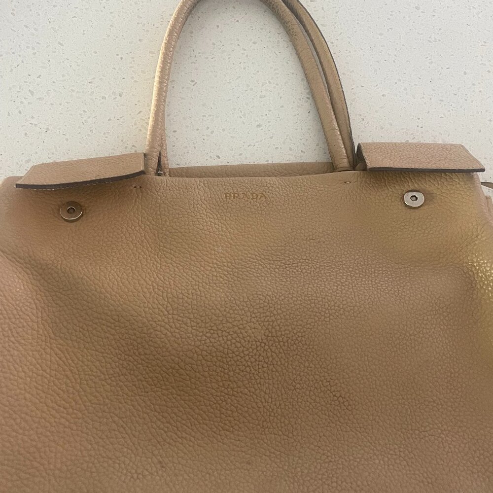 Beautiful Camel Pure Leather Bag